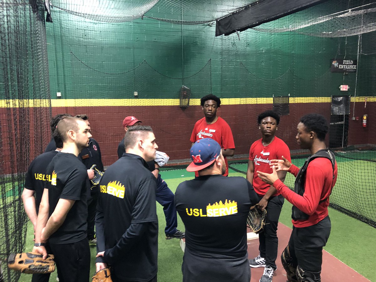 LEADAtlanta's tweet photo. #CommerceConnection w/ @uslumber @ATL_ambassadors sharing the game of ⚾️ & lessons learned on the diamond and in industry. #WinningAtTheGameOfLife #MoreThanBatsAndBall https://t.co/V0dtDv4UIK