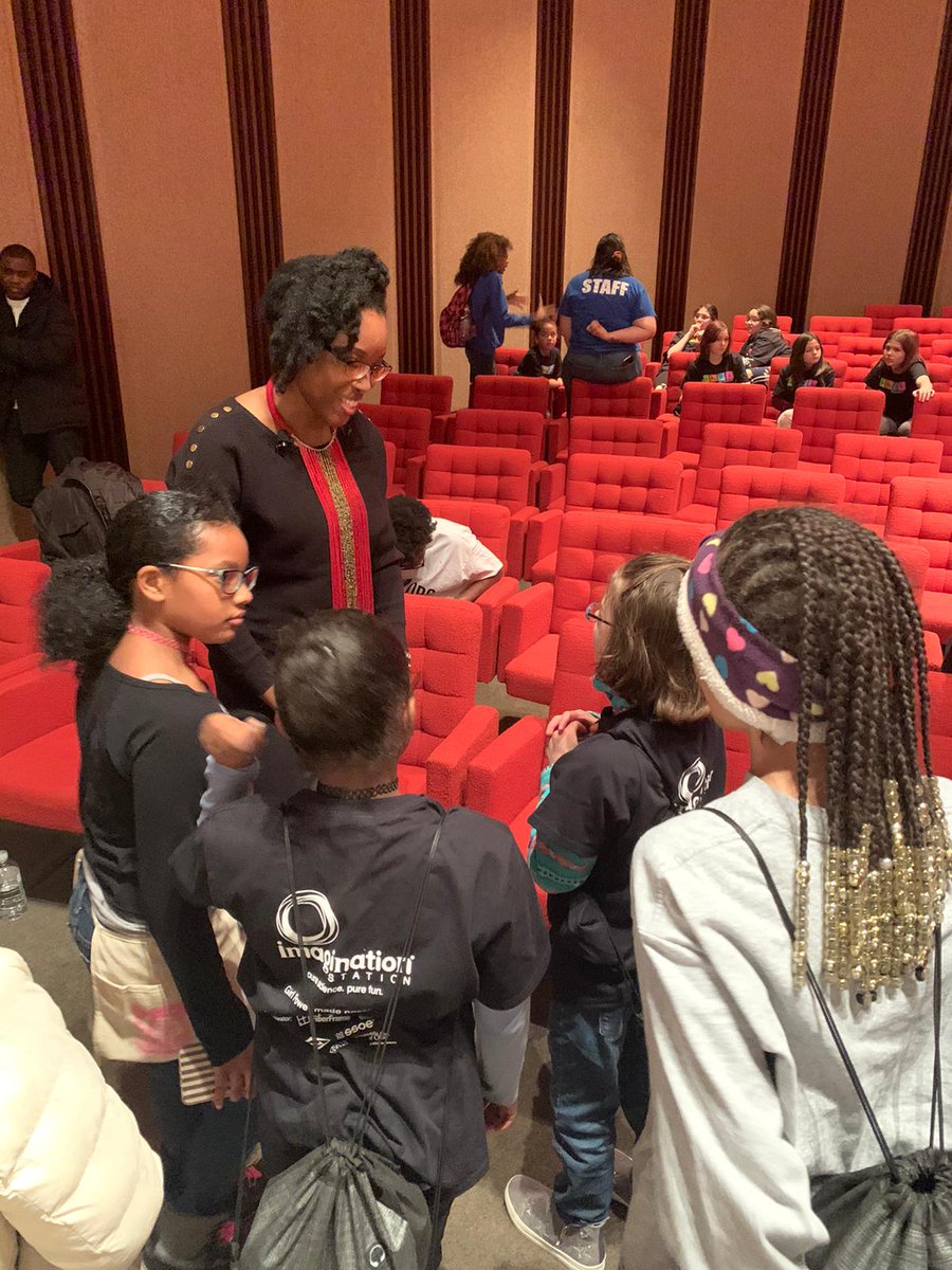 NgalulaPe's tweet image. Journee inoubliable a #imaginationstationtoledo  ce samedi 8 Fevrier 2020, de 8h a 17h. Enfants avec leurs parents, #stem etait au rendez-vous. Nous avions parle #STEMDRC