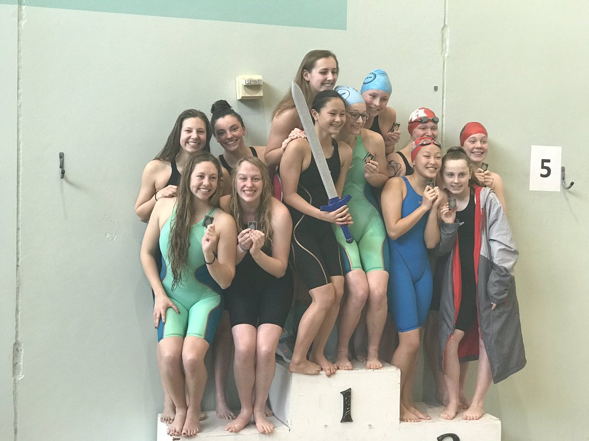 BSSswimanddive's tweet photo. Silver medal 200 free relay team of @regi_hecker @MacLeanMaelyn @KennedyHecker and Anna Z https://t.co/KMu6Ukkksu