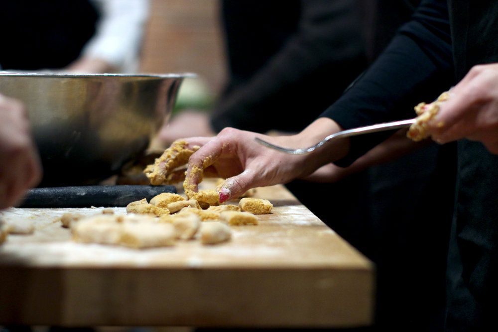 Looking for something different? Have you considered a Participatory Dining Experience at The Kitchen? It's perfect for Team Building, Networking, Birthdays, Graduation Parties, Rehearsal Dinners, Bar/Bat Mitzvahs - you name it!
buff.ly/36hizWw
#TheKitchenColumbus #614