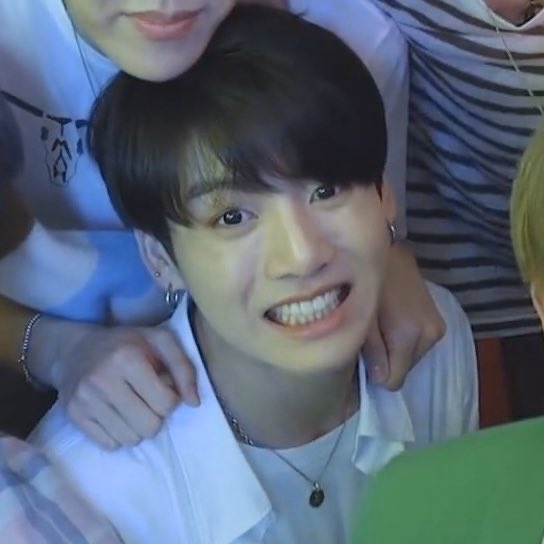 katsfilms's tweet photo. jungkook as emojis: a much needed thread https://t.co/fEAQaXCiqV
