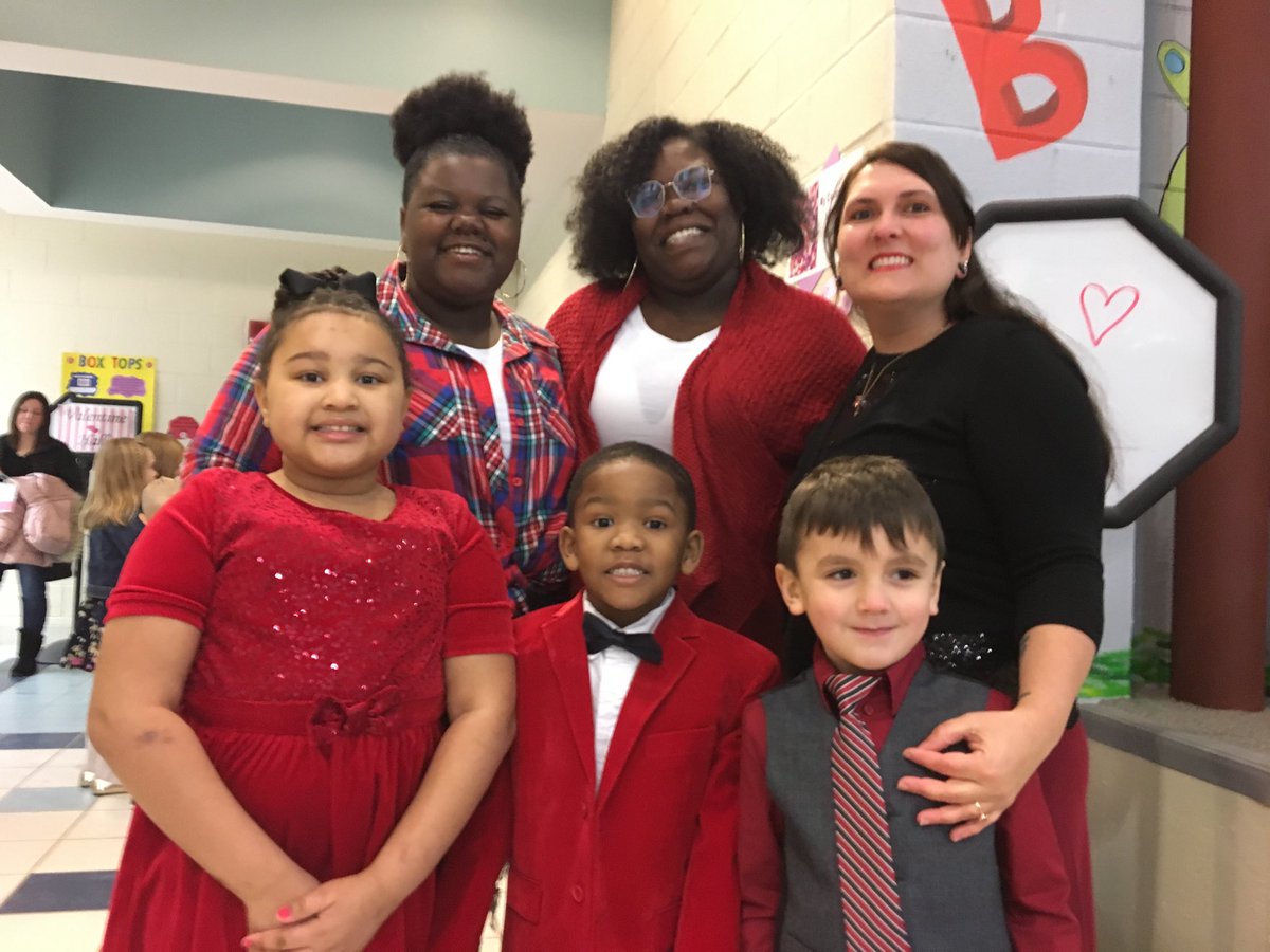 We are having FUN at Lincoln Elementary School tonight !!! Get your VALENTINE and come on over for DANCING and FOOD and COOL ACTIVITIES !!! #ncsdlearns