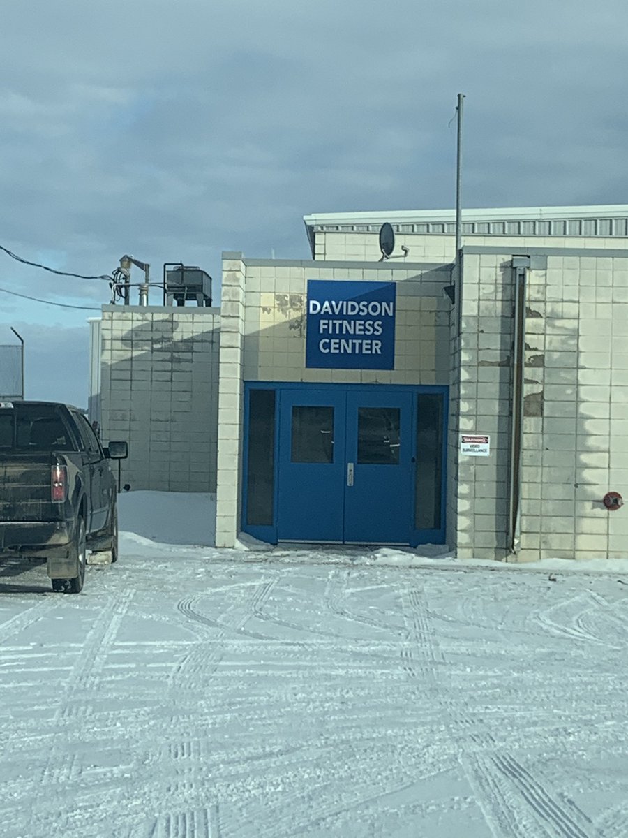 Hey <a href="/TractorBellies/">Davidson Tractor Bellies</a> pretty sure I just seen <a href="/gustgd/">Gerrid Gust 🇨🇦🧢</a> heading into the fitness center. Do they serve beer in there? Ready for the tilt this Thursday?!?