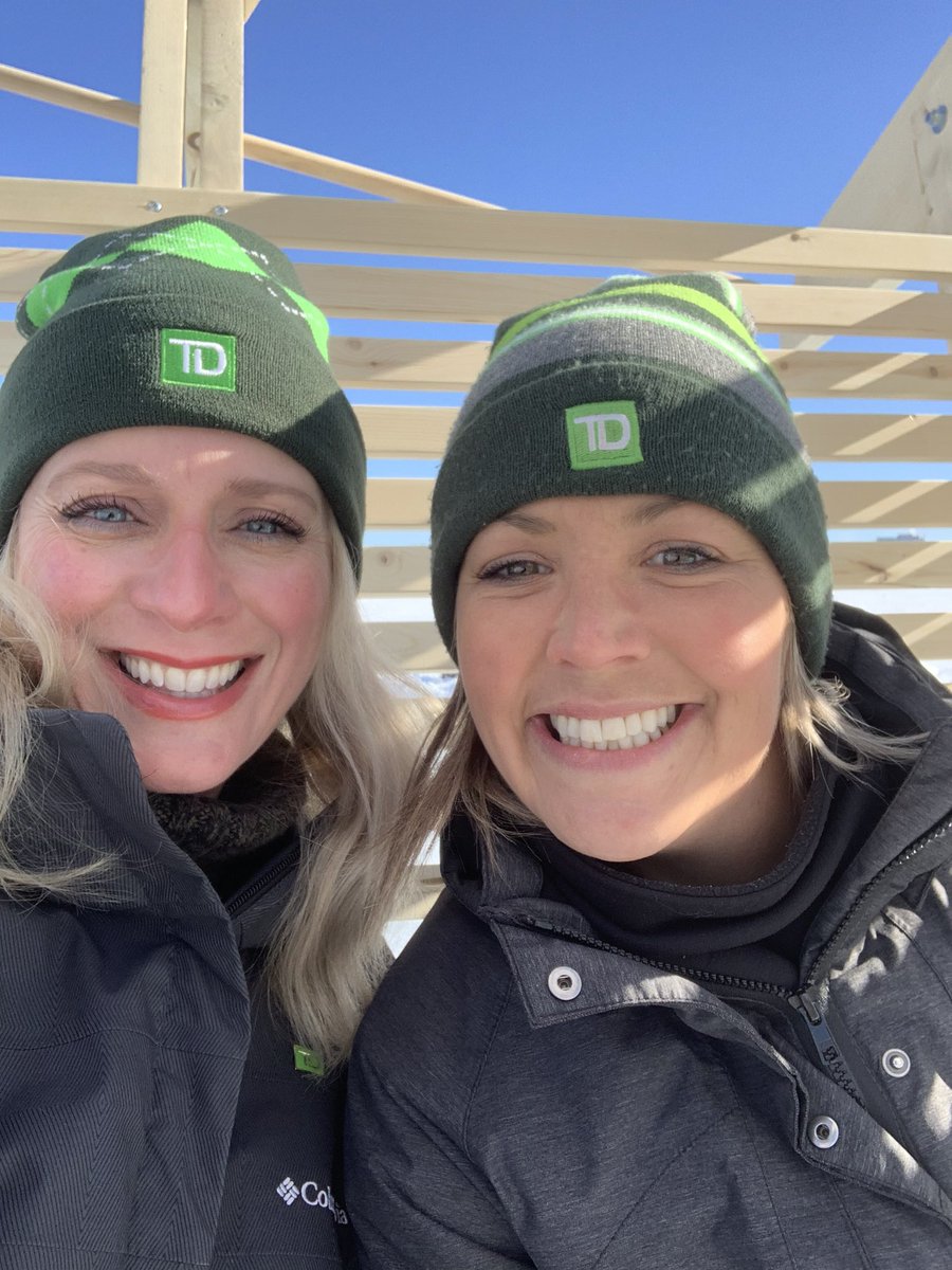 melmilton_TD's tweet photo. #winterwarmingvillage beautiful day to be on #RamseyLake #theTDReadyCommitment @johndoris18 @gurpreetbroca @DCHoops3 @NathanTKent @maxleclerc_TD  @MorleyAlec @jleveille20 https://t.co/NlYyOe5iB6