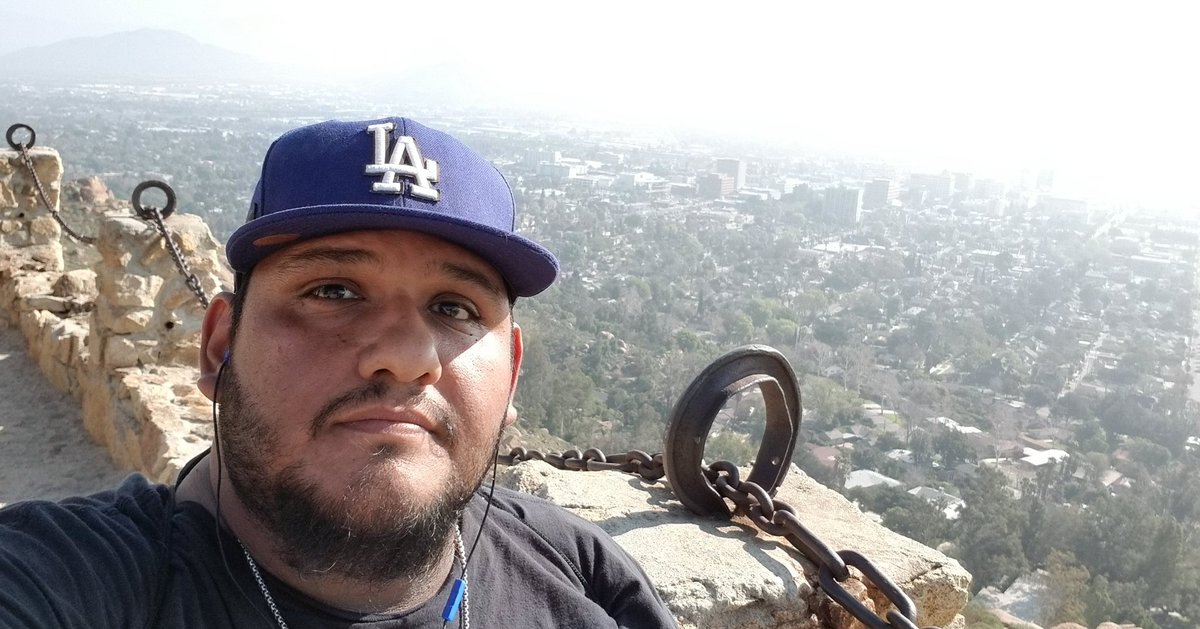 7SlotCisco's tweet photo. I actually got up and went for a hike today! #MtRubidoux was not ready! Haha. Realized how beautiful @riversidecagov is. #GordoLife #Riverside #MountRubidoux #CityOfRiverside https://t.co/eQmR06HlMV