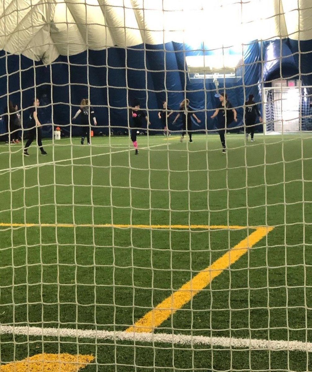 CoyotesU14's tweet photo. Another FUN day to be a Coyote...Indoor Turf Practice...Outdoor Extra innings 6 - 5 loss to the Parents/Siblings Team...Hot Chocolate &amp; 🧁Cupcakes🧁 https://t.co/z36iMronhi