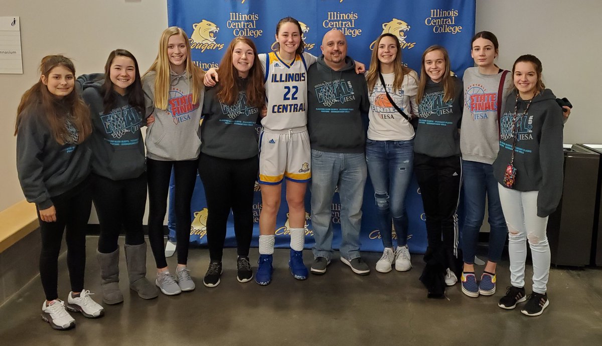 Great day observing NGWS Day at <a href="/ICC_CougarsWBB/">ICC Women’s Basketball</a> game today!! Thank you to Germantown Hills 7th/8th grade, Illini Bluffs 8th grade, &amp; Canton Ingersoll 7th/8th grade teams for coming! #NWGSDay <a href="/NJCAABasketball/">NJCAA Basketball</a>