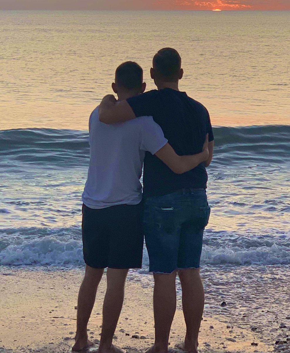 I would go to the end of the earth and cross any ocean for you, my love ❤️