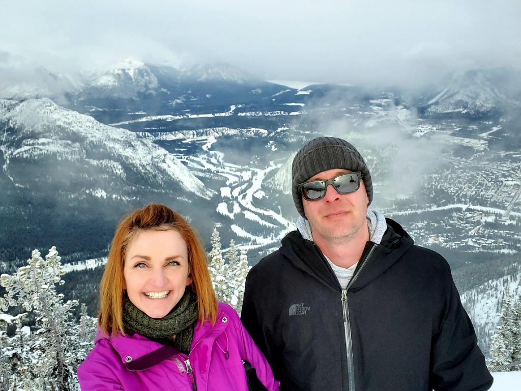 main_artery's tweet photo. Summit and Sundog! #MPC2020 #hiking #summithike #mypeakchallenge @MyPeakChallenge @CanadianPeakers @PeakersD #banff #sulphermountain https://t.co/6ZXDFieGe6