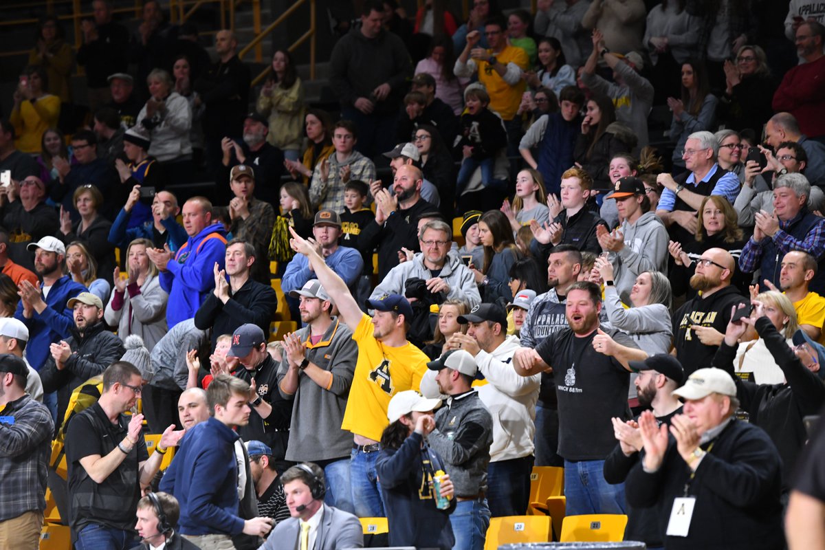 BattleRH8's tweet image. This team continues to amaze! A @kenlew32 steal, ANOTHER @JustinForrest_1 game winning shot and unbelievable defense by @AppStateMBB in the final moments equals a 60-57 W‼️

Here is how the final moments sounded on @AppSportsNet 

soundcloud.com/user-290403574…