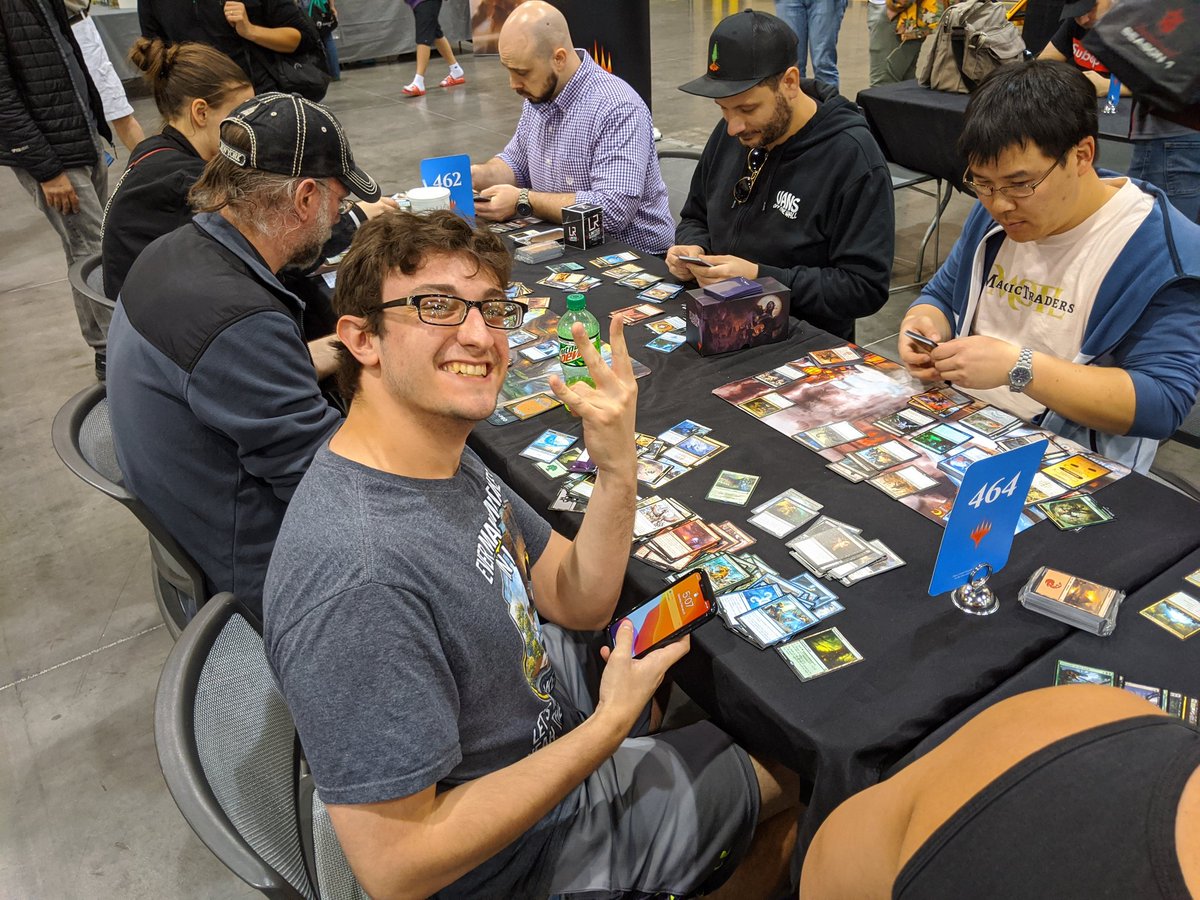 Steel_Templar's tweet photo. This dude cracked 5 mythics on his chaos sealed pool.
And the last rare was a cryptic command...
Some days you are just lucky
#MFPhoenix https://t.co/7iENGX9EIJ