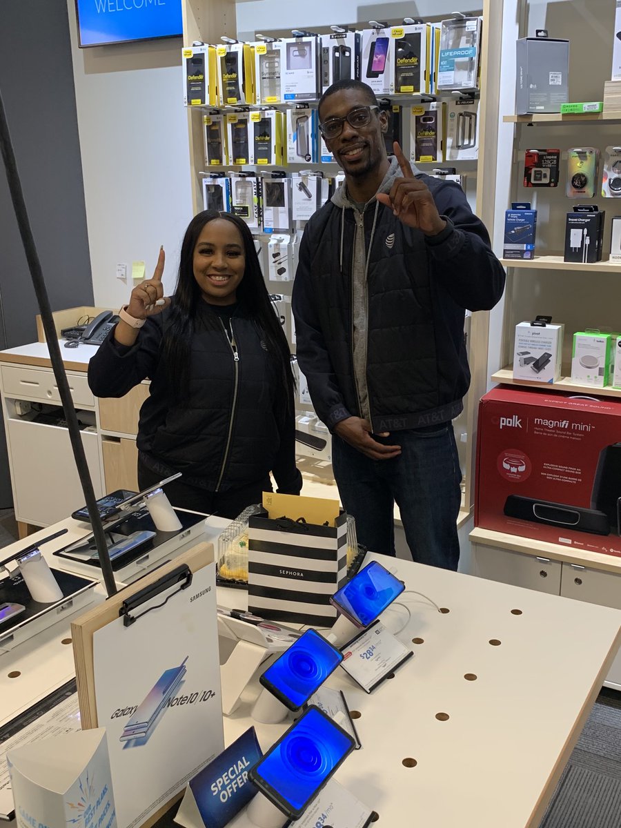 The best of Team Power: Lindsey 6 years with ATT, Bday, SM promotion. Craig New ASM and best of Power. #OPHA
congrats! ⁦@oliveiramikeO⁩ ⁦@justinyarasATT⁩, ⁦<a href="/Franco_lindsey2/">Lindsey Franco</a>⁩, ⁦<a href="/ChrisWoodsAtt/">Chris Woods</a>⁩, ⁦<a href="/ATT/">AT&T</a>Craig19⁩, ⁦@ATT⁩, ⁦⁦<a href="/jerryfornwalt/">Jerry Fornwalt</a>⁩