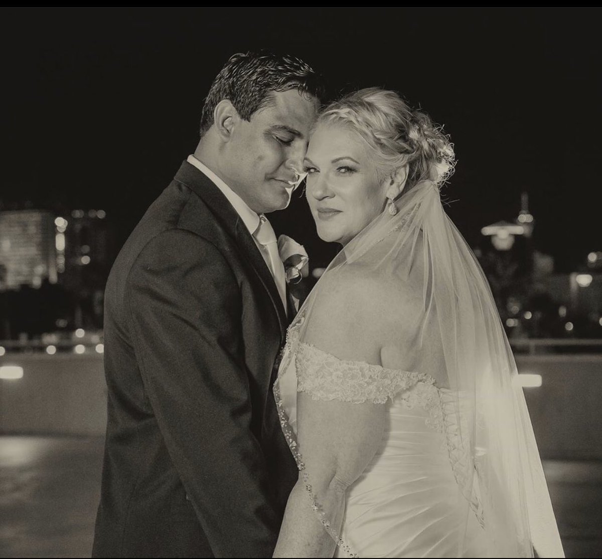 SoundFusionEnt's tweet image. Getting to know our clients has been the beat that pumps the heart of what we do as DJs. Their life stories create the soundtrack we play for their Events. We play music that moves you, tells your story, and gives your guests that good life vibe! #SoundFusionEnt #LasVegasDJ