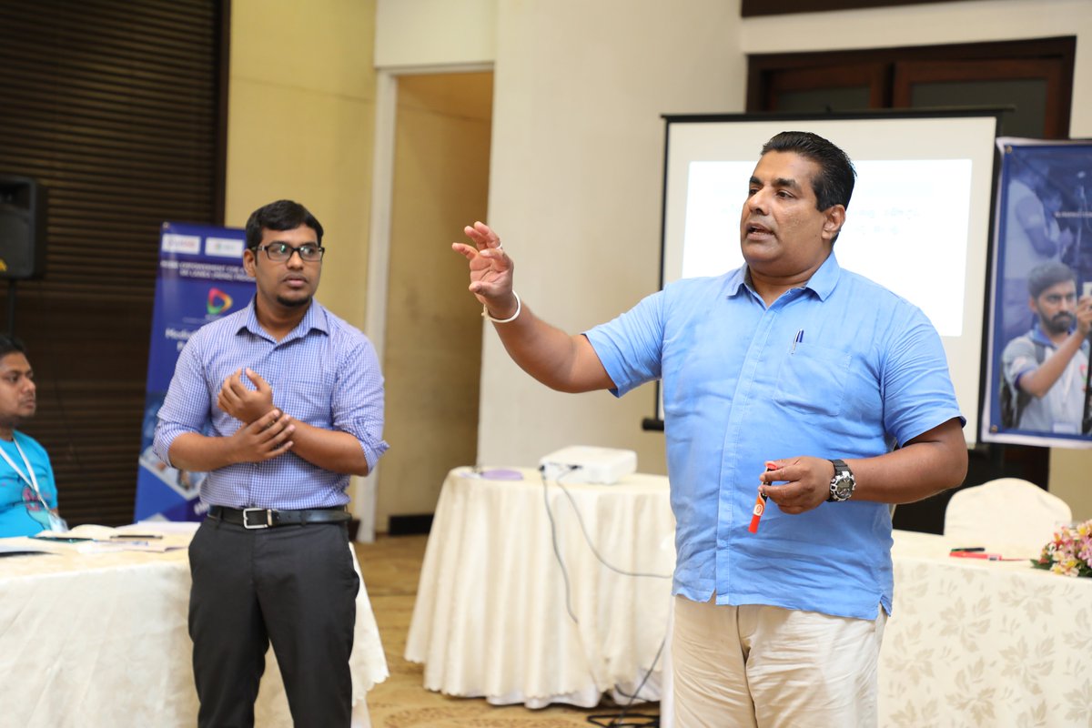 SDJF_lk's tweet photo. A good story should prevent conflict or douse the fires of an existing conflict. Mr. Shan Wijetunge, Director Communications, Sri Lanka Parliament, engaged the #MediaCorpLK Fellows in a discussion on peace and #conflictsensitivejournalism
#iVoiceLK #USAID #IREX #SDJF #MoJoLK #lka https://t.co/6LSNDKhJtG
