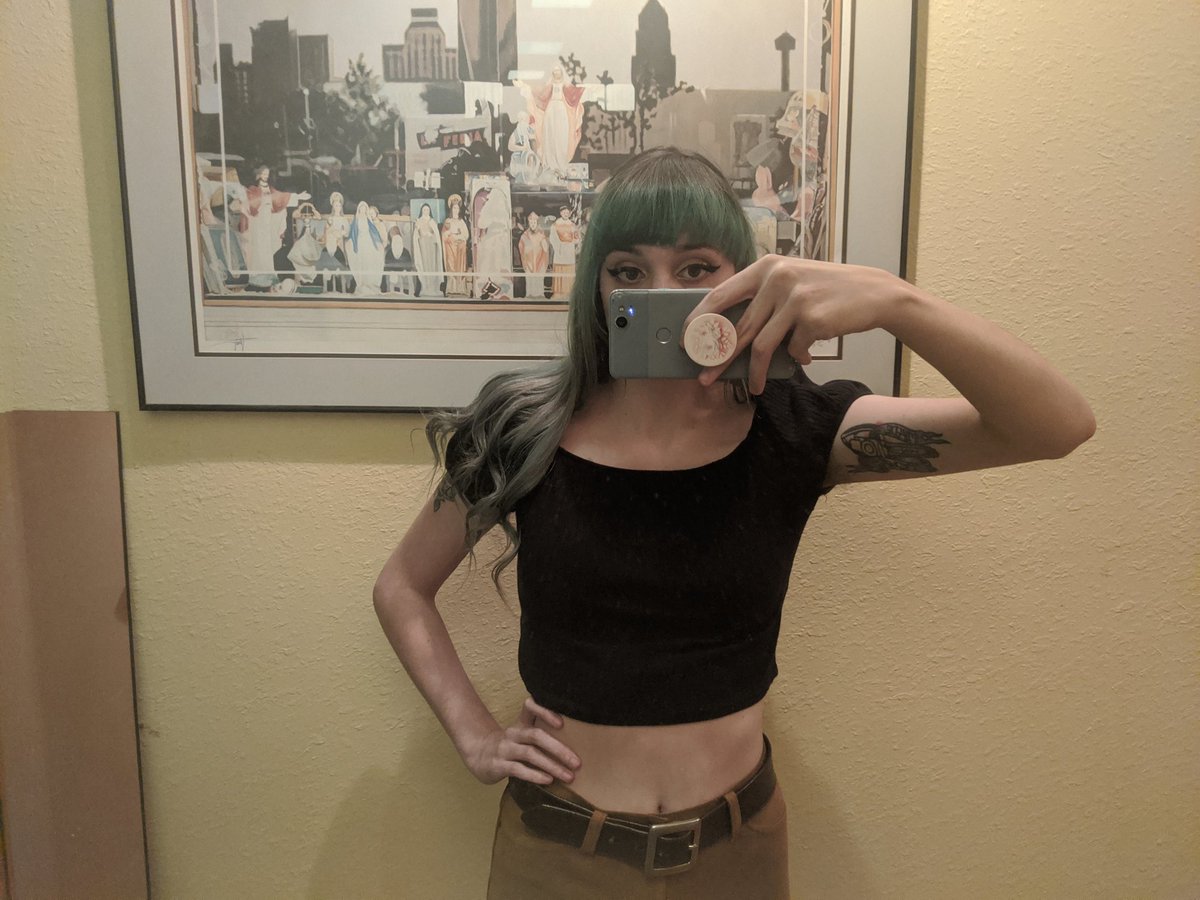deepdarkdweeb's tweet photo. Honestly really feelin this fit? https://t.co/GeDQXT6E9l