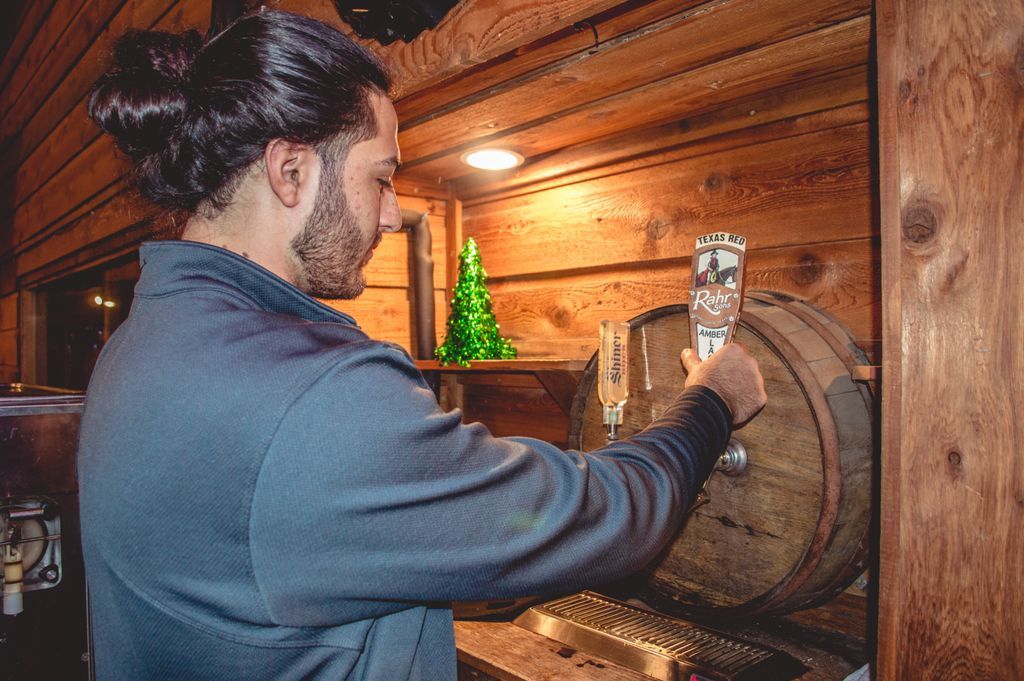 What's your favorite Texas beer? Our favorite is between <a href="/shinerbeer/">Shiner Beer</a> and <a href="/rahrbrewing/">Rahr & Sons Brewing</a>!