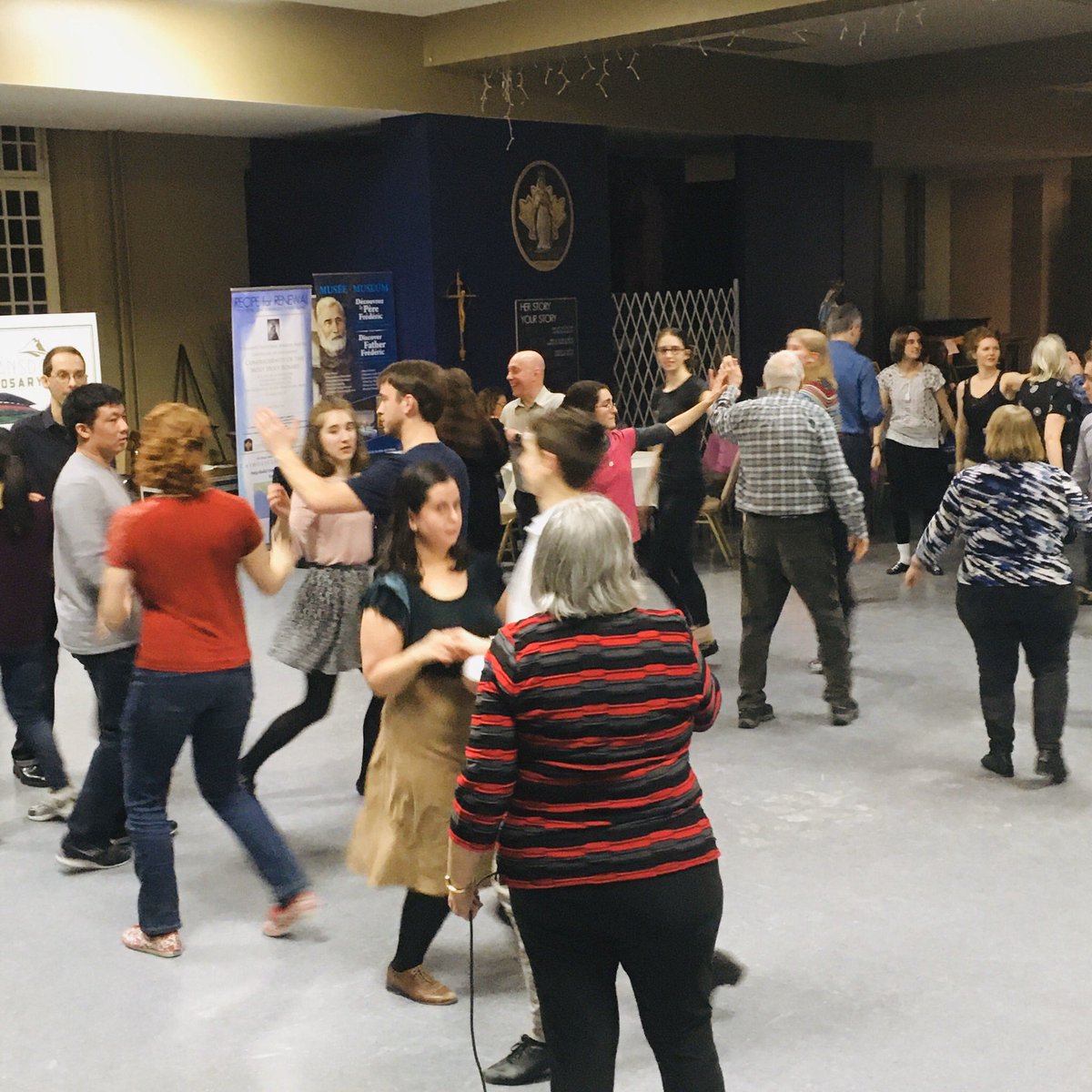 OttawaCCE's tweet photo. Our Irish #socialdance is in full swing here at the #Glebe come and join us! #ceili #irishtraditionalmusic #irishsetdancing #ceilidancing get your dancing on in preparation for #StPatricksDay https://t.co/QL74gApsJX
