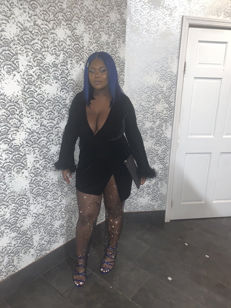 cee_chels's tweet photo. 🥶 #SeanVsMega https://t.co/h8jjWzfvzp