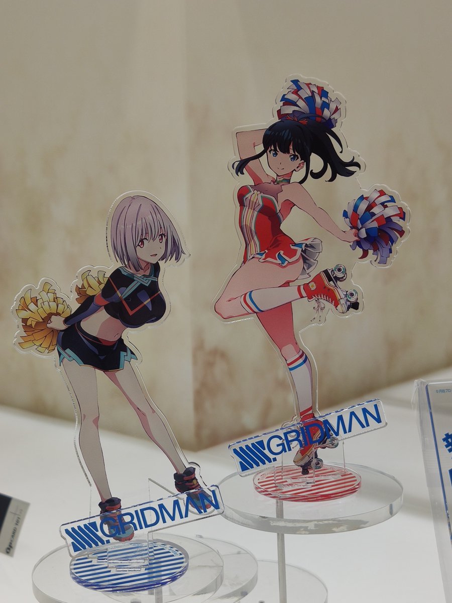 大人の上質 グリッドマン アクリルスタンド 六花 アカネ チェンジング