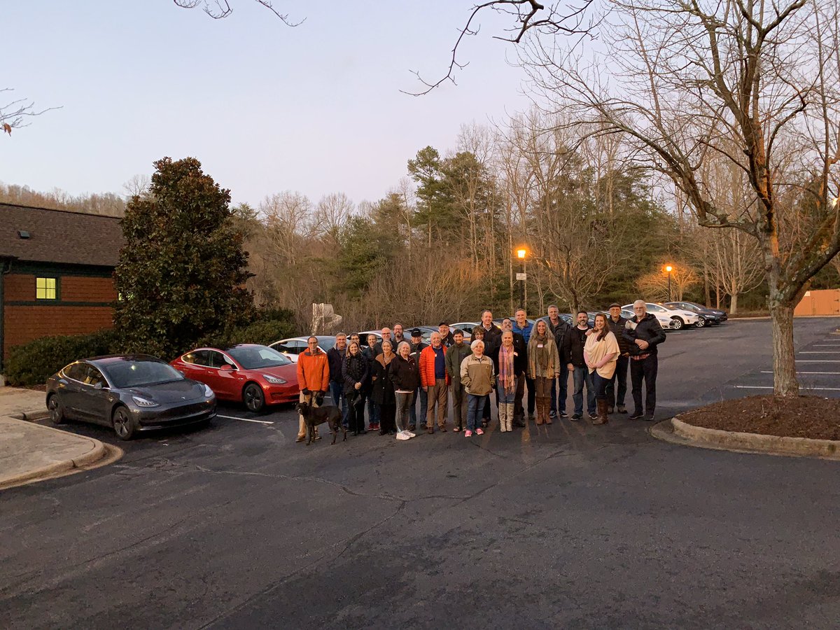 wnctesla's tweet photo. We had a great dinner meetup in Asheville tonight! https://t.co/aftjl8MrT8