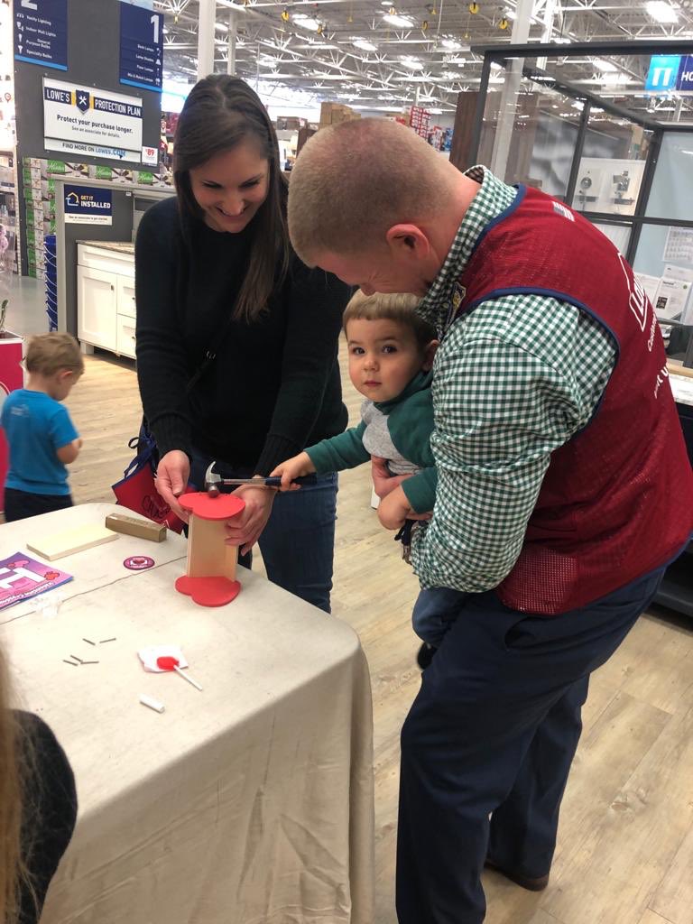 dantep_lowes's tweet photo. Great Day @Lowes kicking off our First Kids Workshop. #Store2238 #District1270 @Johntkinder https://t.co/x9EdXgohn6