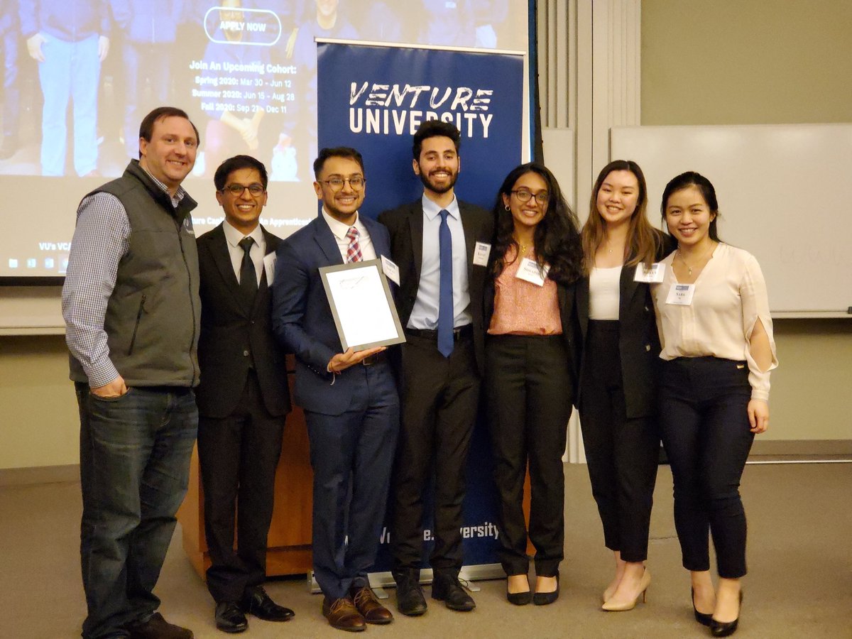 AnnePerigo's tweet photo. Congrats to @UMich @MichiganRoss undergrad team for a 2nd place finish @vcic regionals! Thank you @ChicagoBooth for hosting, thank you to the judges and startups for your participation! Great learning experience for all teams. #GoBlue https://t.co/XN1gvppJ1L