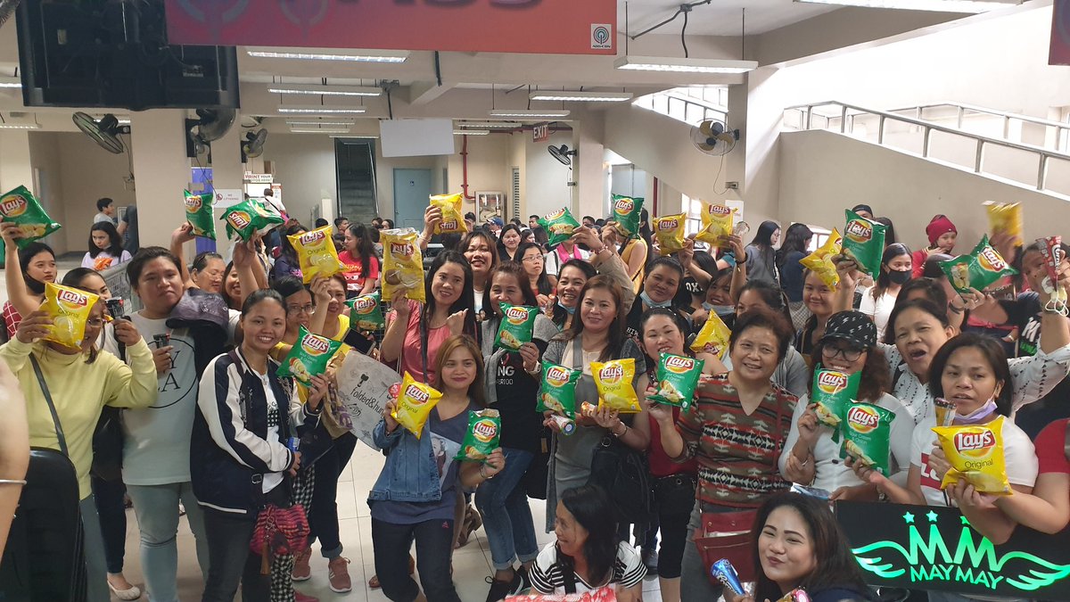 ejblegends_ofc's tweet photo. Supporting our idols endorsement @LaysPhilippines and @CornettoPH.thank u bai @laherajessie1 sa pag oo...😊 and thank u dn @mwteamtalongsg @LopezMerlinda @ItsmeelieM Godbless guys
#ASAPSunDateWithMayWard
@Barber_Edward_
@maymayentrata07 thank u pala @smithchasers ikaw daw bumili https://t.co/PIzLHXzwTZ