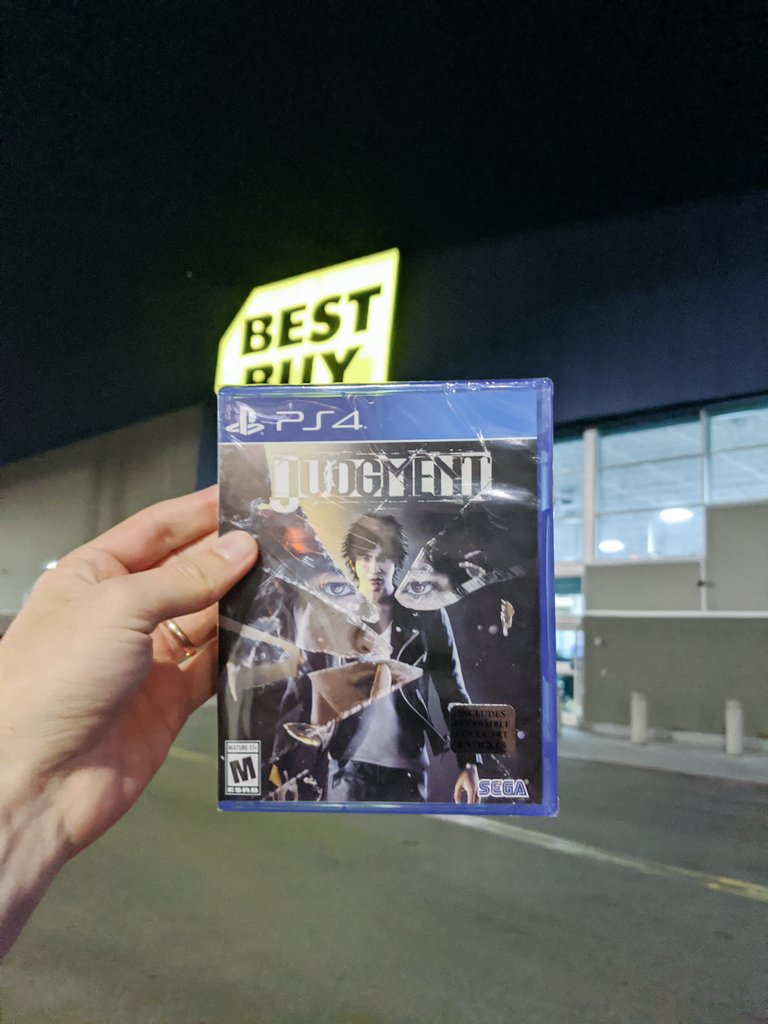 Spinadoodles's tweet image. Just had a blast at @BestBuy! Here's my #bestbuyhaul. The 64 gig flash drive was only $11 (huge sale) and Jugdment was half off (how could I resist?)! The HDMI cable was full price but extremely reasonable! #bestbuysaturday #usb3point0