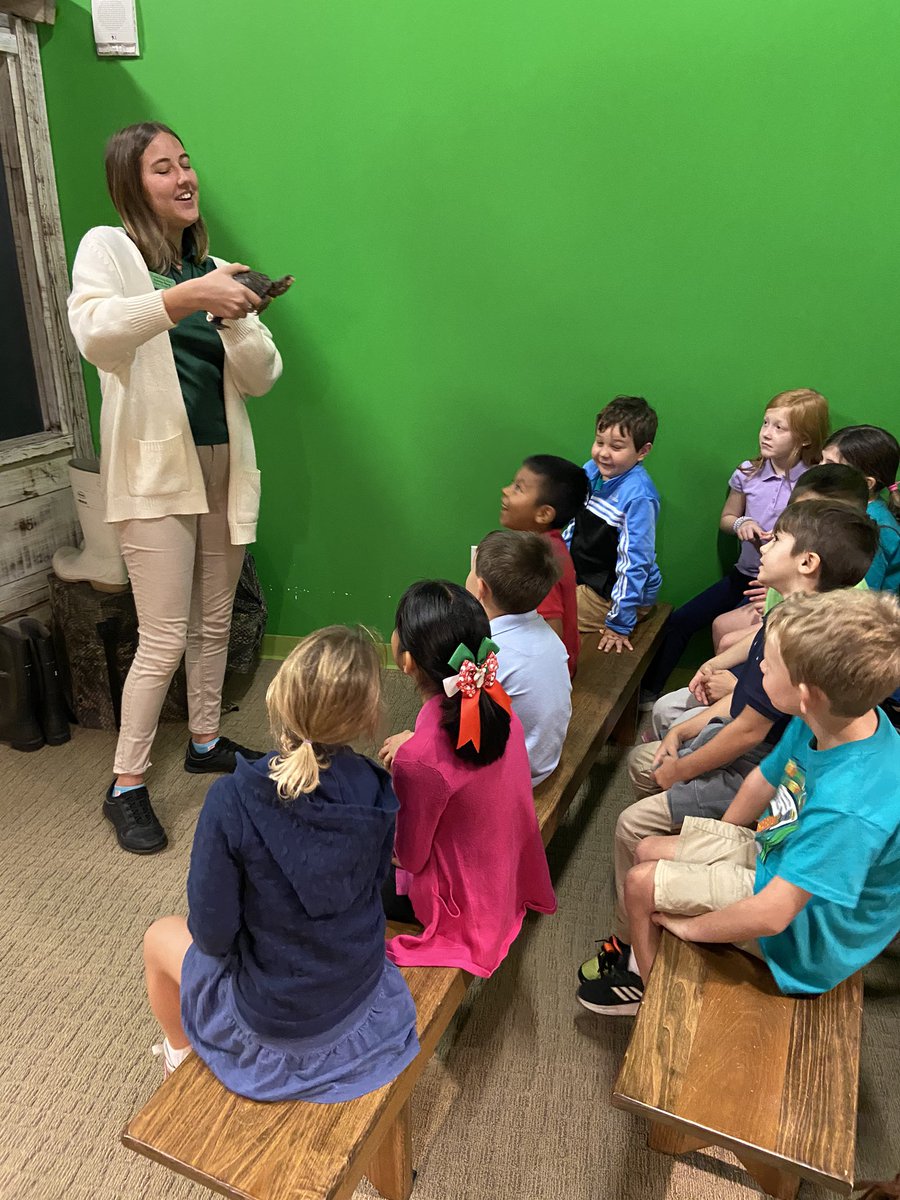 MVerbance's tweet photo. Had an amazing time learning all about our local plants and animals at the @ConservancySWFL @TommieBarfield #greathappenshere #firstgradecrew https://t.co/qPFo4MbQnu
