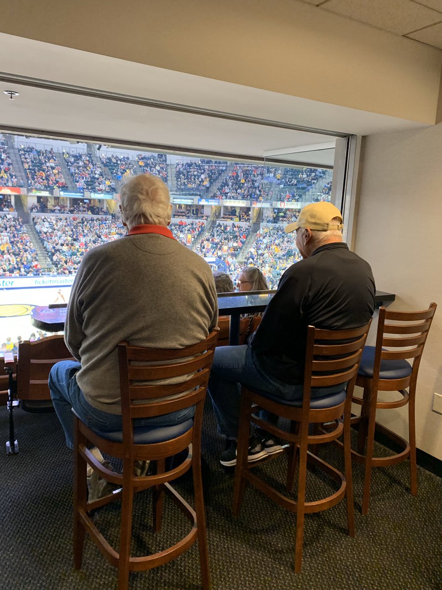 ToddKlaassen's tweet photo. Just two legendary college basketball coaches watching the game that they love together. https://t.co/u11vth64cl