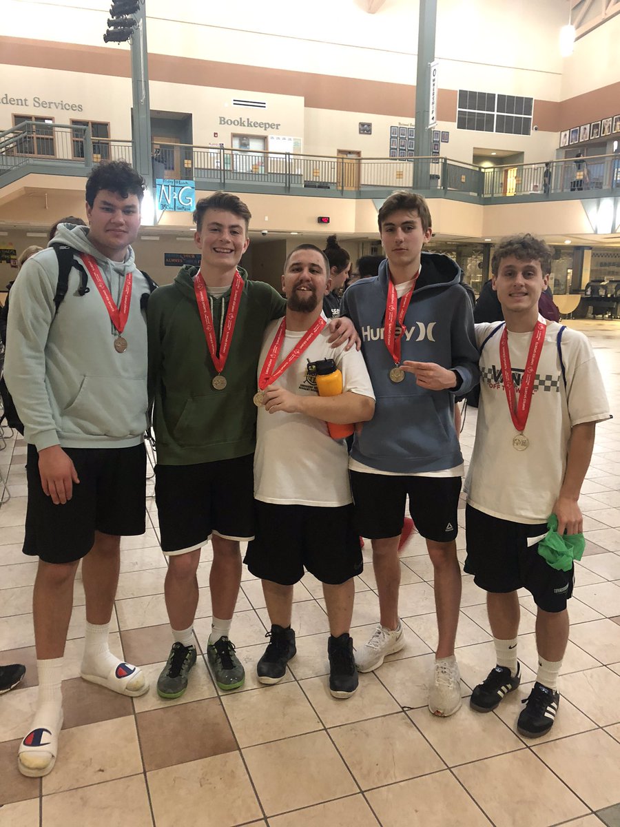 SeahawksUnified's tweet image. Today our Unified Seahawks finished their season with a 2nd place finish at districts! Everyone played amazing basketball, and we are all so proud of each and every player. Thank you to everyone who supported us this season, we wouldn’t be here without you all! 🏀🤩🙌🏼💚