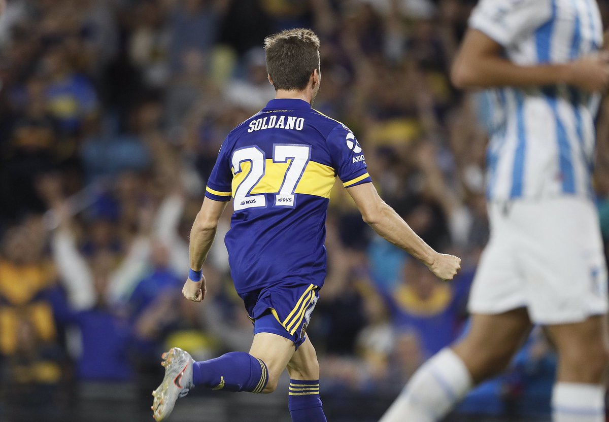 Tacticando's tweet image. 🏆🇦🇷 - Que injusto fue el fútbol con Franco Soldano. Si bien su tarea nuevamente fue fantástica, su competidor (Abila) entra los últimos 5 minutos y mediante UN PENAL convierte el segundo tanto del partido.

¿Ustedes como ven la tarea de Soldano en Boca?