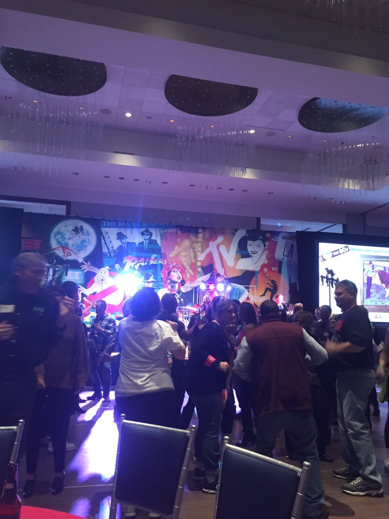 SpartanFarmer's tweet photo. It’s not an official “80’s” theme schindig until the bad busts out some motherf&$king Van Halen! #miyieldchasers https://t.co/1scsS3jMBb