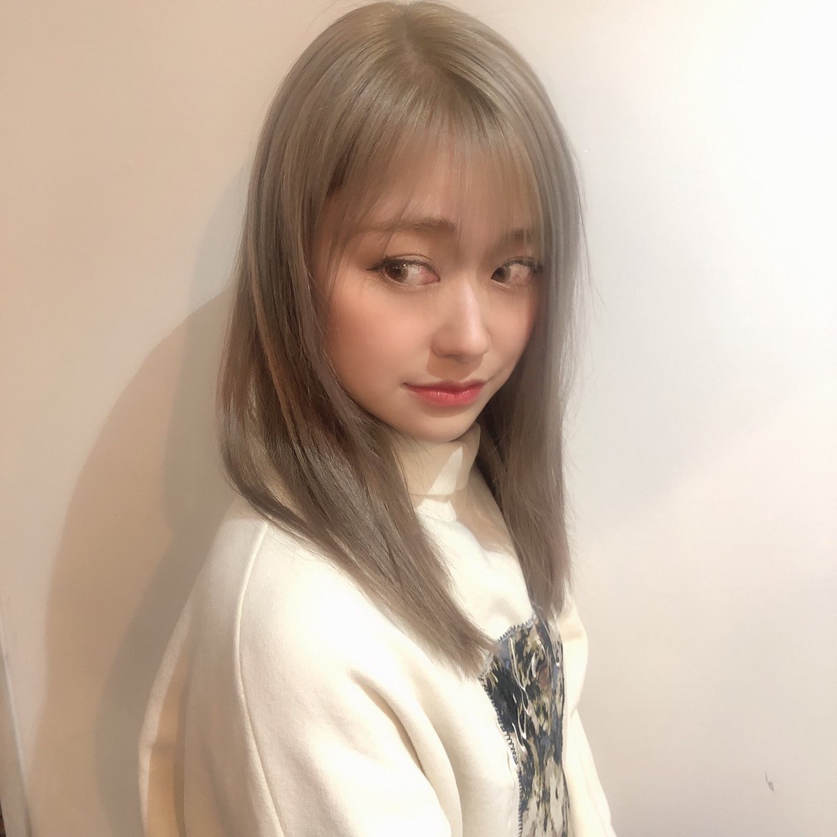 Dj Mona ででん すっかすかの前髪に憧れてたんや ダブルバングだから流すこともできるし前髪作りたいけど後悔しないか心配 って人におすすめの一品です 笑 ダブルバング 前髪 Dj Mona ででん すっかすかの前髪に憧れてたんや ダブルバングだから流すこともできるし前髪作りたいけど後悔しないか心配 って人におすすめの一品です 笑 ダブルバング 前髪