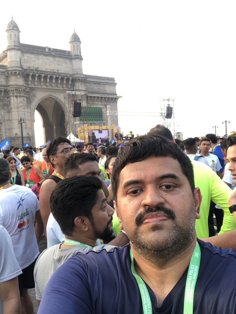 c_vijay15's tweet photo. Took the 16km(10mi) challenge. kudos @MumbaiPolice #mumbaipolice #mpim #marathon for a well organised event. Ran on the Sea link twice this year!!! Great start for the day. Woohoo https://t.co/wZd2MXLJKS