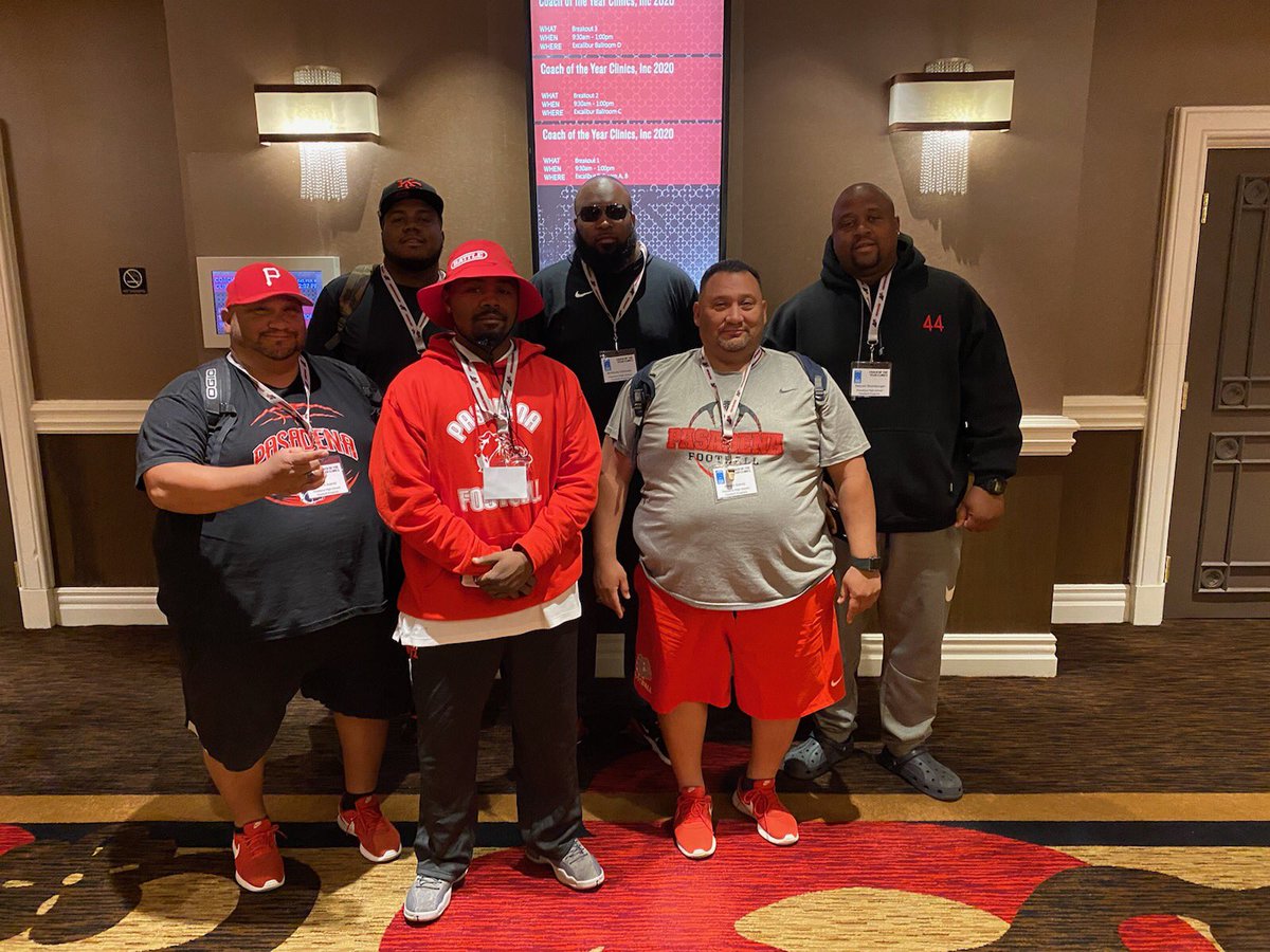 This weekend, the coaches and I are in Las Vegas for the Nike Coach of the Year Clinics. It’s been a great experience for all of us. Thank you for the invitation @nike!