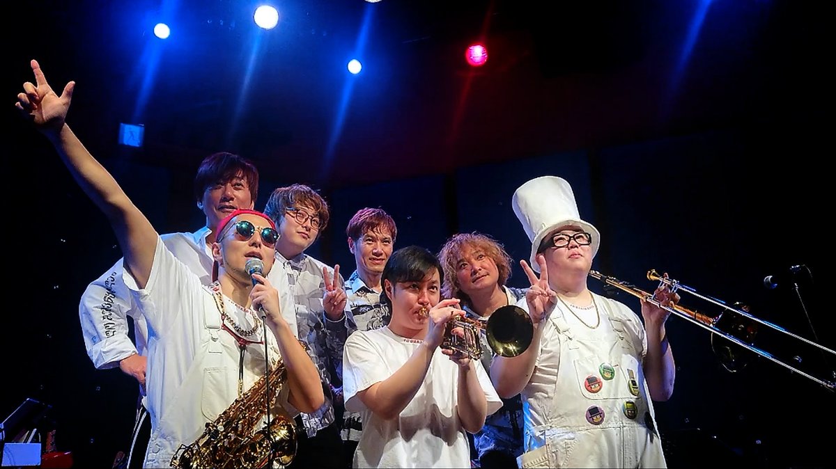 maaaruuumaaa's tweet photo. FIREHORNS(@FIREHORNS)
ワンマンライブ
Rolling Parade @ JZbrad ①
これぞFIREHORNS!
大迫力の演奏、スピード感、息の合ったパフォーマンス、舞ありエクササイズあり笑いあり涙あり。
幸せの極み。
#FIREHORNS
#Rollingparade https://t.co/kNyrageftz