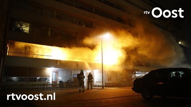 Grote brand in serviceflat Zwolle. #rtvoost.