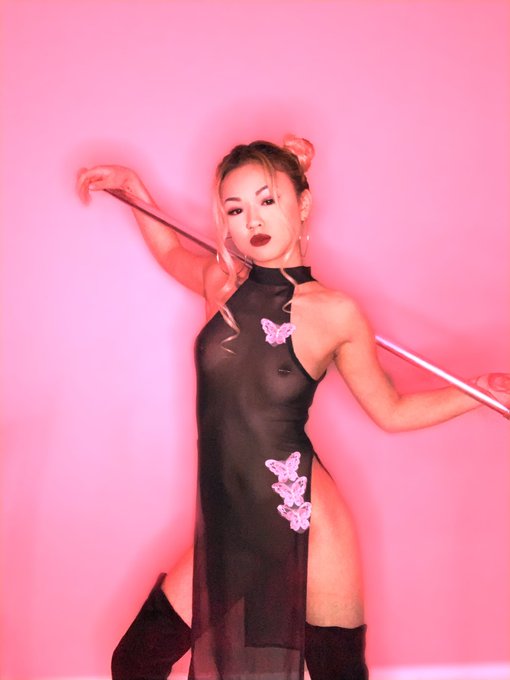 Watch Lulu Chu's leaked NSFW photo on TwXstars