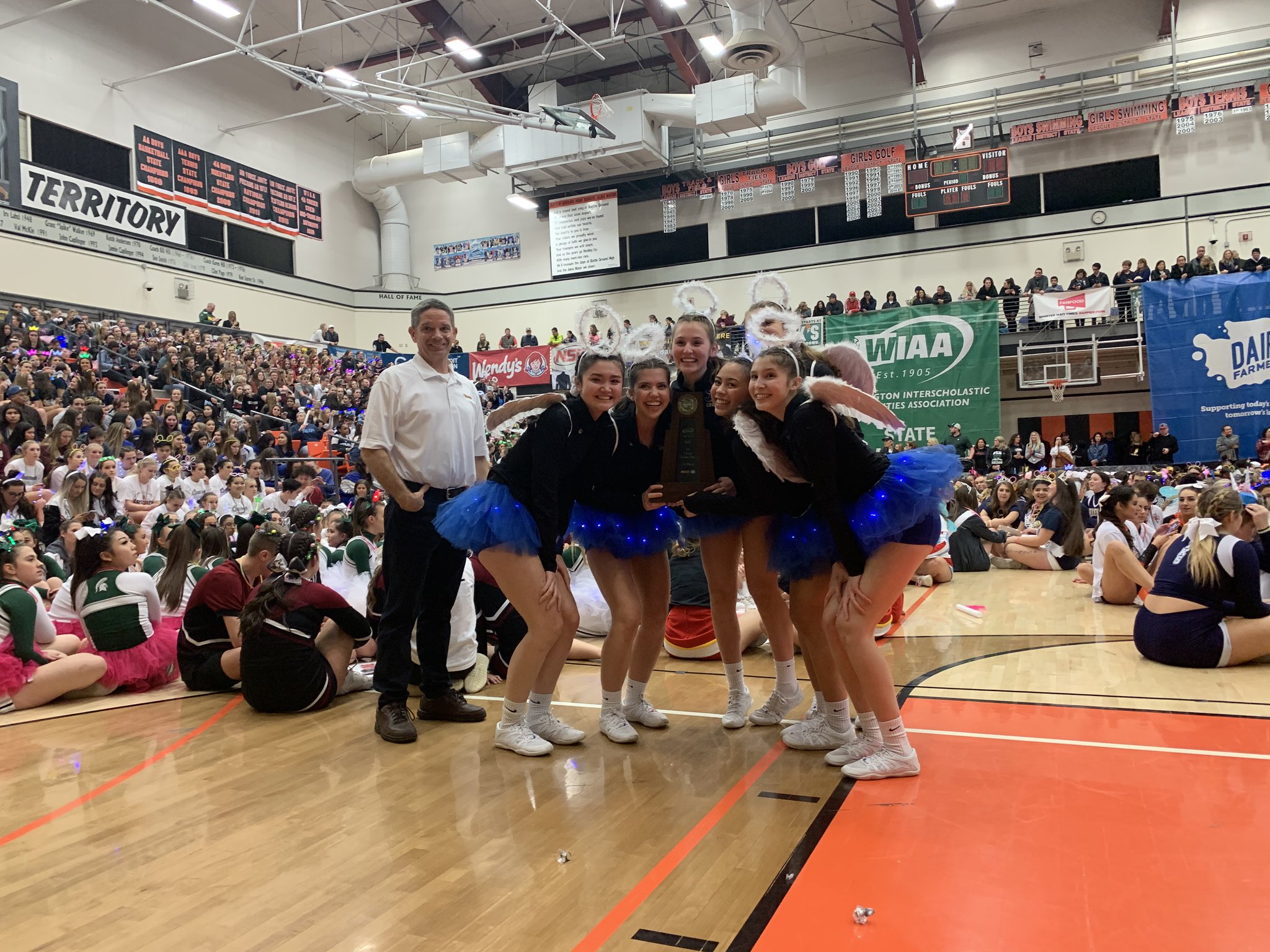 WIAA on Twitter "4A Large Game Day Champion Bothell wastatecheer…