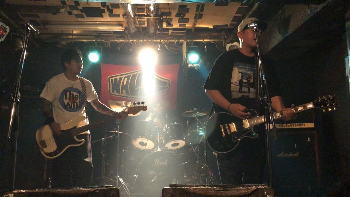 SpinKicks1's tweet photo. 2020年一発目のライヴお疲れ様でしたー！

Wallで終わりWallで始まる、そんあスタートをきりました！
今回出演された方々もメッチャカッコ良かったッス！

そしてアキレス犬ドッグスともご一緒できました！！
ありがとうございます！！ https://t.co/Dg3M6foOZk