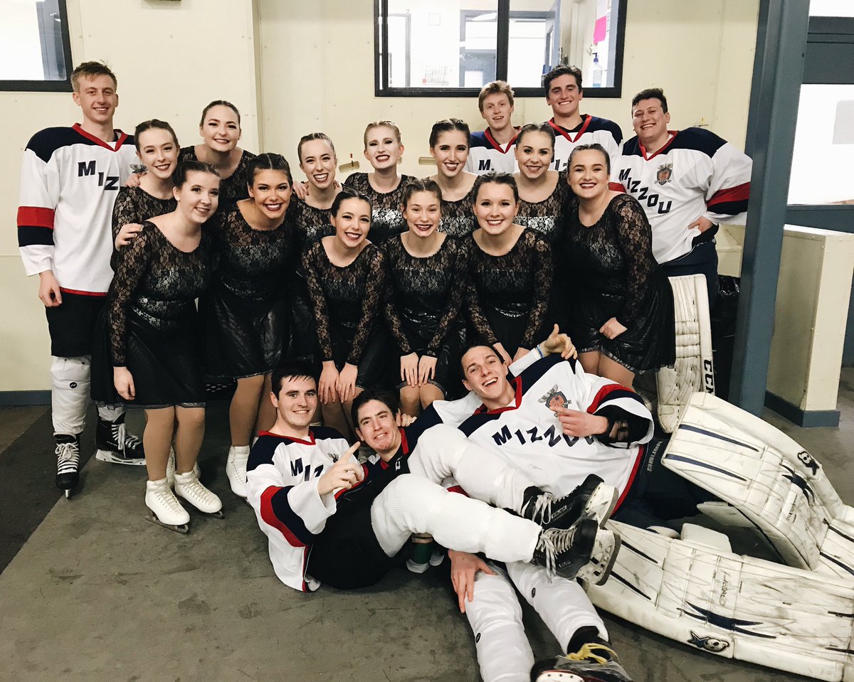 MizClubSynchro's tweet photo. We absolutely loved getting to team up with Mizzou Club Hockey for their games this weekend! Let’s do it again soon @MizClubHockey 🤩 https://t.co/X80I0A9P2E