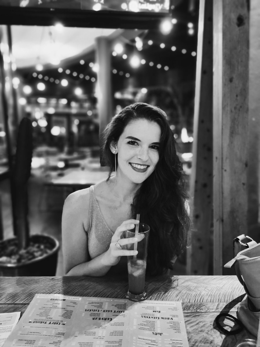 AmesJenks's tweet photo. Much needed girls night with my Se 🖤 #salsa #ballito https://t.co/GMvnvDnv7v