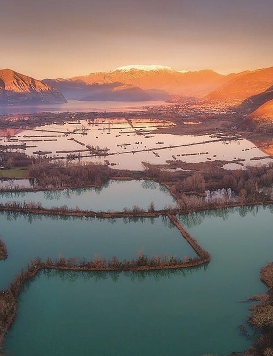 Avez-vous déjà visité la réserve naturelle Torbiere del Sebino ? 
Avec un tel panorama, c'est une destination incontournable ! 😍
📍Torbiere del Sebino
📷@michelerossettiphotography

#visitbergamo
#bergamojustamazing
#enLombardie