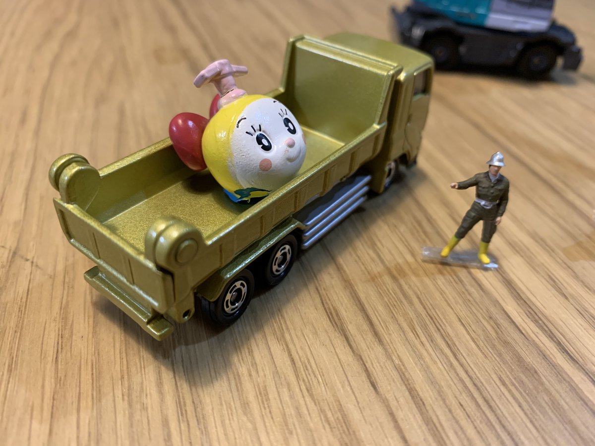 すがの Twitterissa 違う 違う ドラえもんやない ドラミや 発注ミス トラブル発生 オブジェ ドラミ ドラえもん トミカ ミニチュア Miniature ミニチュアライフ Miniaturelife プライザー Preiser 田中達也 田中達也ファン T Co Mlgj0pntd8