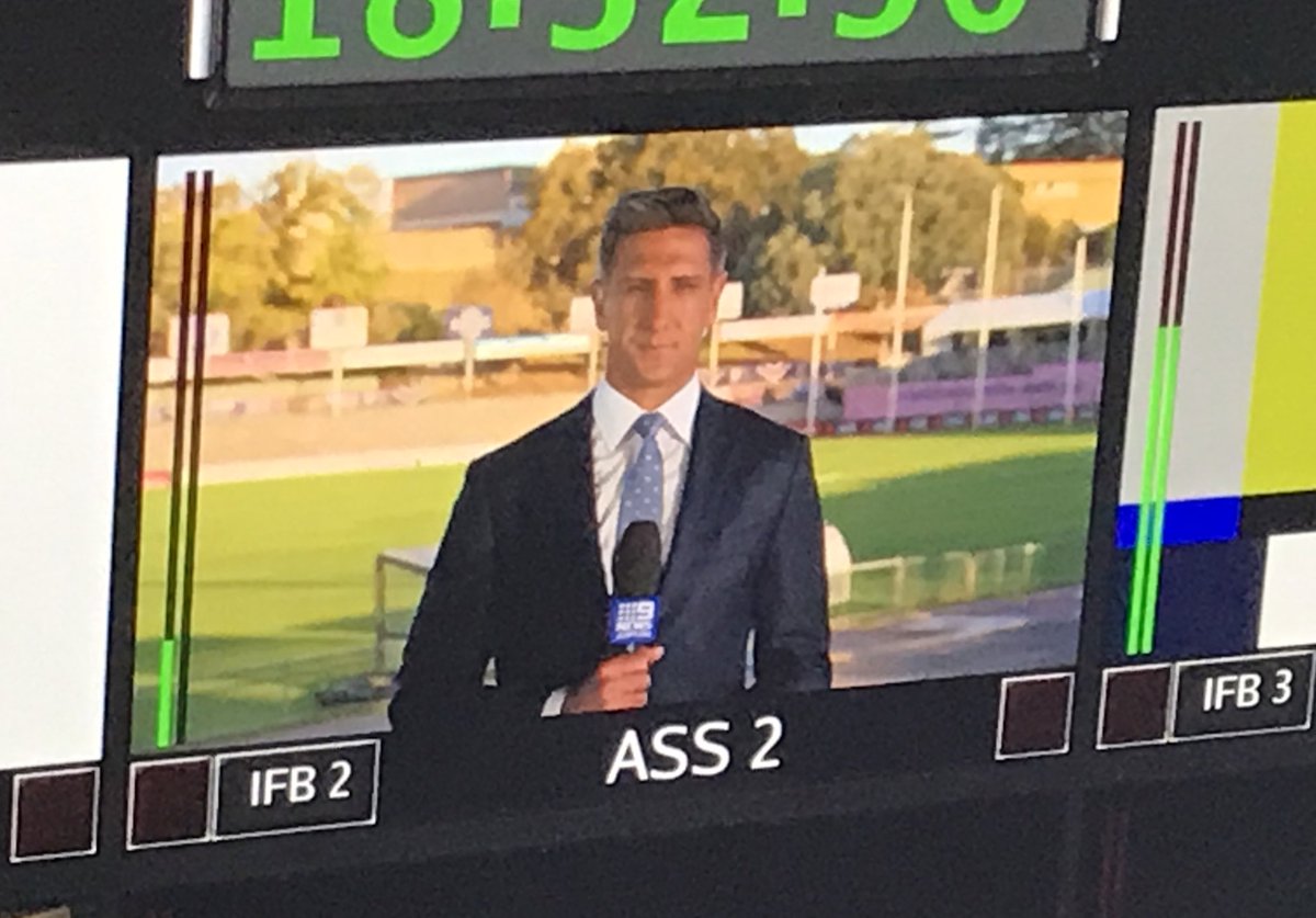 joshuadawe9's tweet photo. An iconic sight! @matt_pavlich back at Freo Oval with tonight’s @9NewsPerth sport:
🏉⚓️🦅 @freodockersAFLW + @eaglesaflw Round 1 highlights
🏏 #BBL09Final
🏀 @PerthWildcats top two 🔒
🏌🏻♂️ @Minwoo27Lee’s victory at the @VicOpenGolf 🏆 all next! https://t.co/1pnYke6DZx