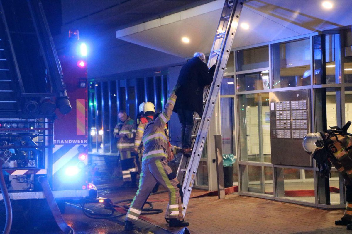 Zeer grote brand in zorgflat in Zwolle . | #Overijssel #nieuws Zwolle