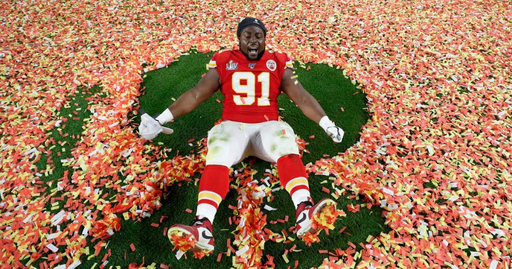 CBSNews's tweet photo. Kansas City Chiefs' Derrick Nnadi celebrates Super Bowl win by paying off animal shelter adoption fees https://t.co/r4PsEiTWIY https://t.co/UWoZhiaTS1