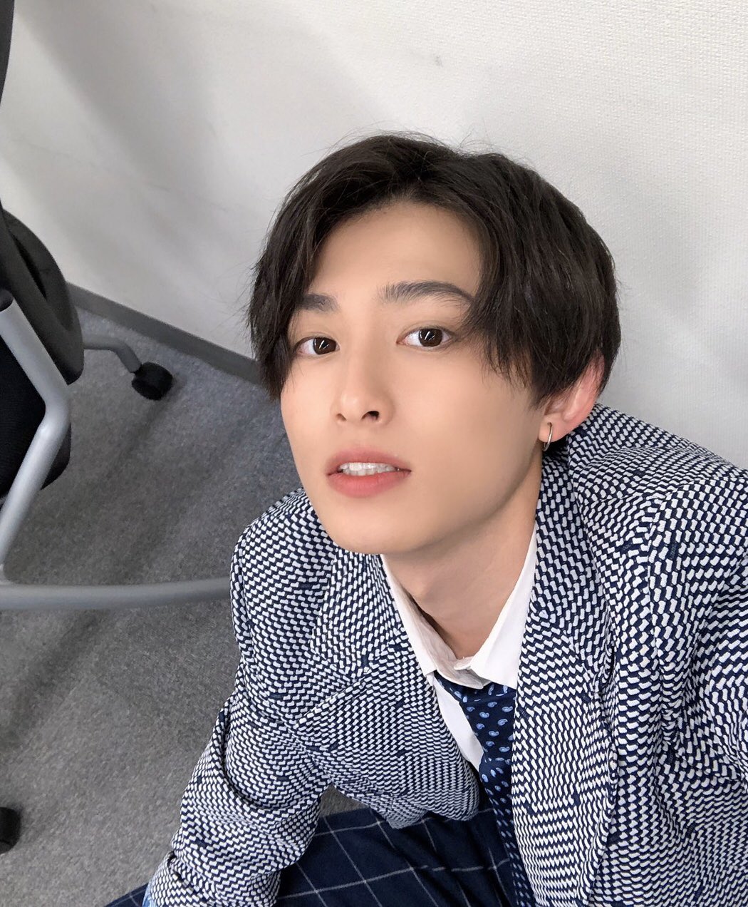 AXB 岡本侑樹　チェキ　サイン入り 葉山侑樹 岡本侑樹 直筆サイン入り生写真 カード - メルカリ