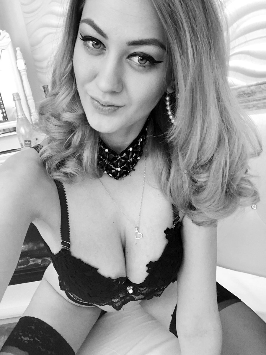 FreyaLut's tweet photo. “Well I haven't fucked much with the past,
But I've fucked plenty with the future... Click on Link -->  https://t.co/sUOxFfieSr https://t.co/jodG5q40FN